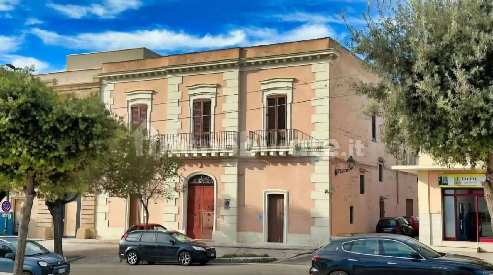 Palazzo - Edificio in vendita a Casarano