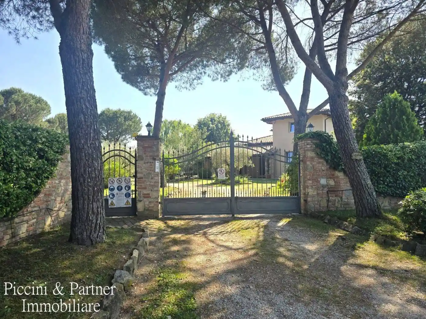 Villa in vendita a Castiglione del Lago