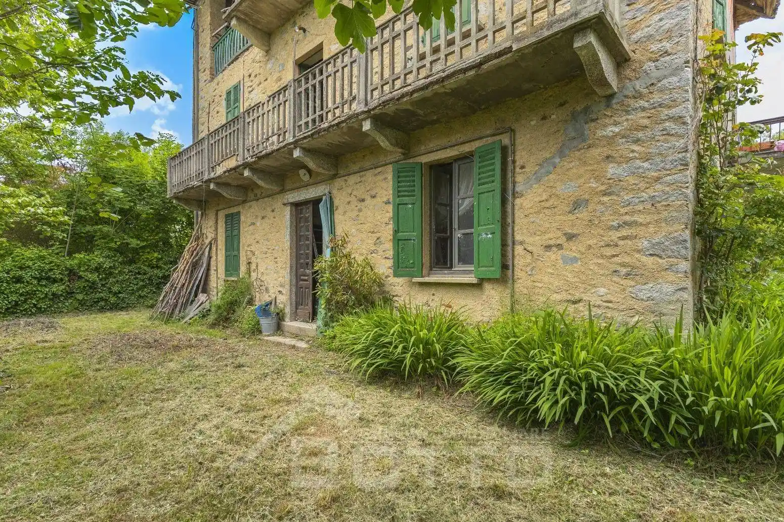 Villa in vendita a Ameno