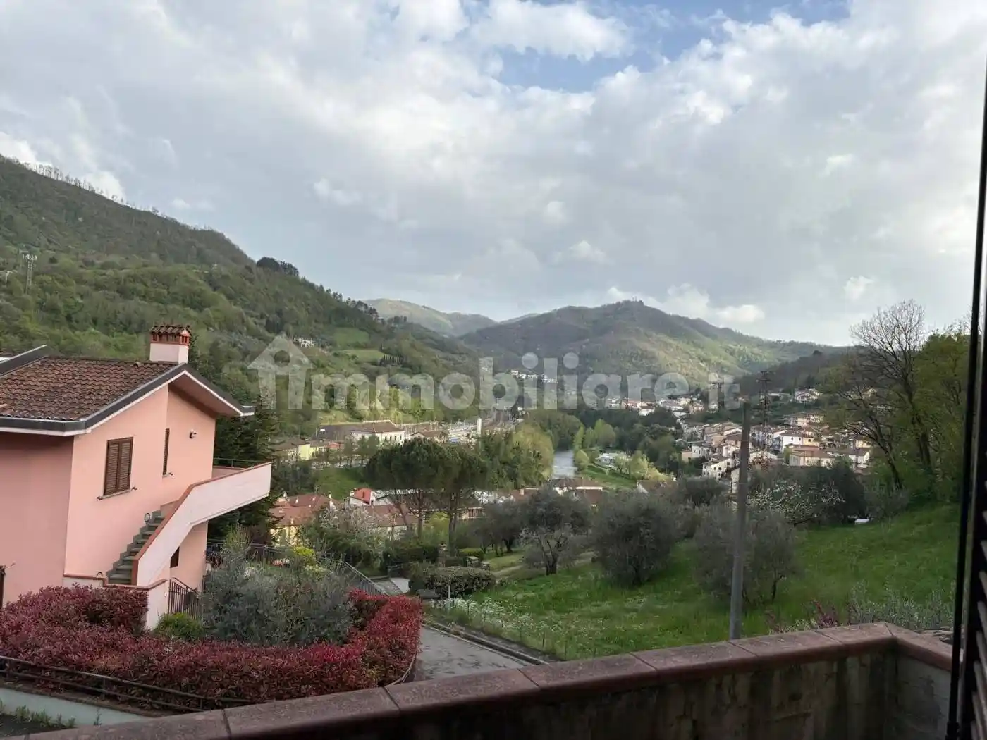 Appartamento in vendita a Vernio