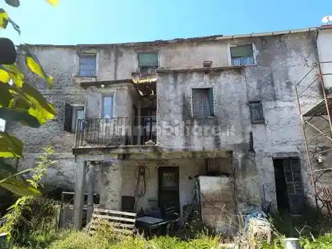 Rustico - Casale in vendita a Varese Ligure