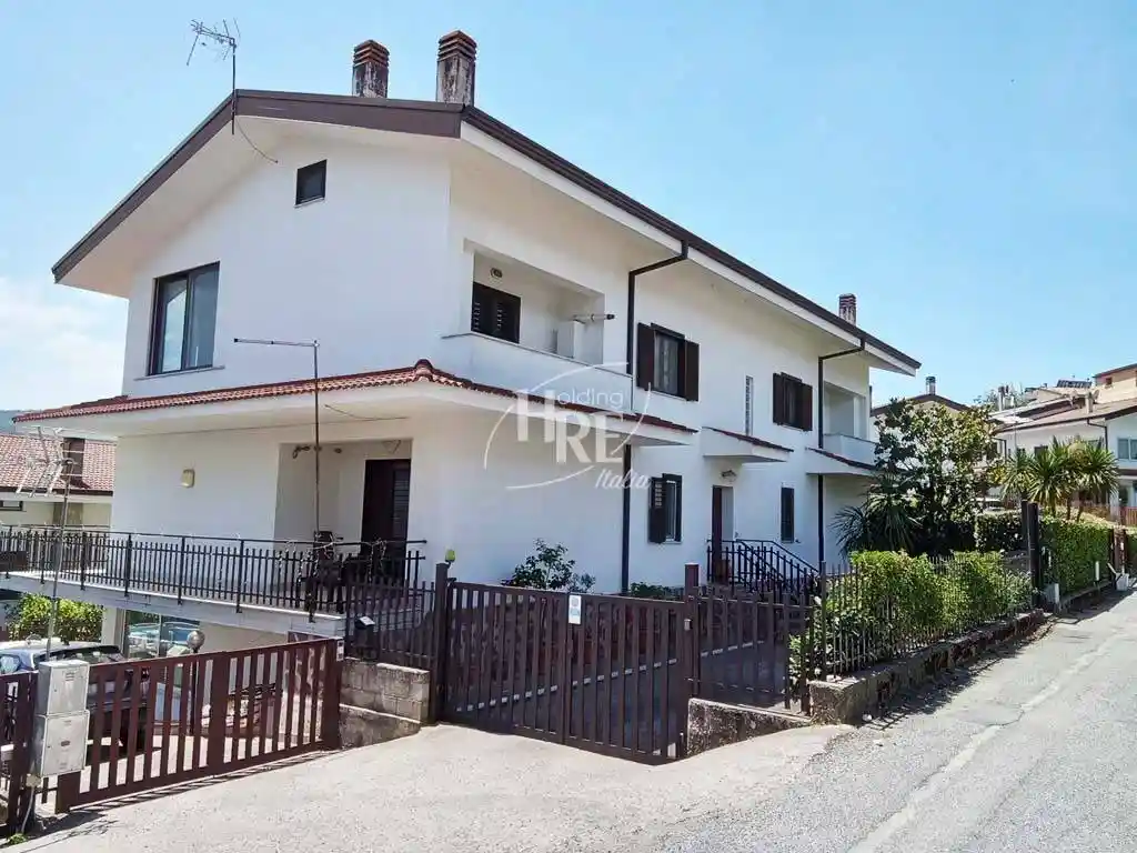 Villa in vendita a Mendicino