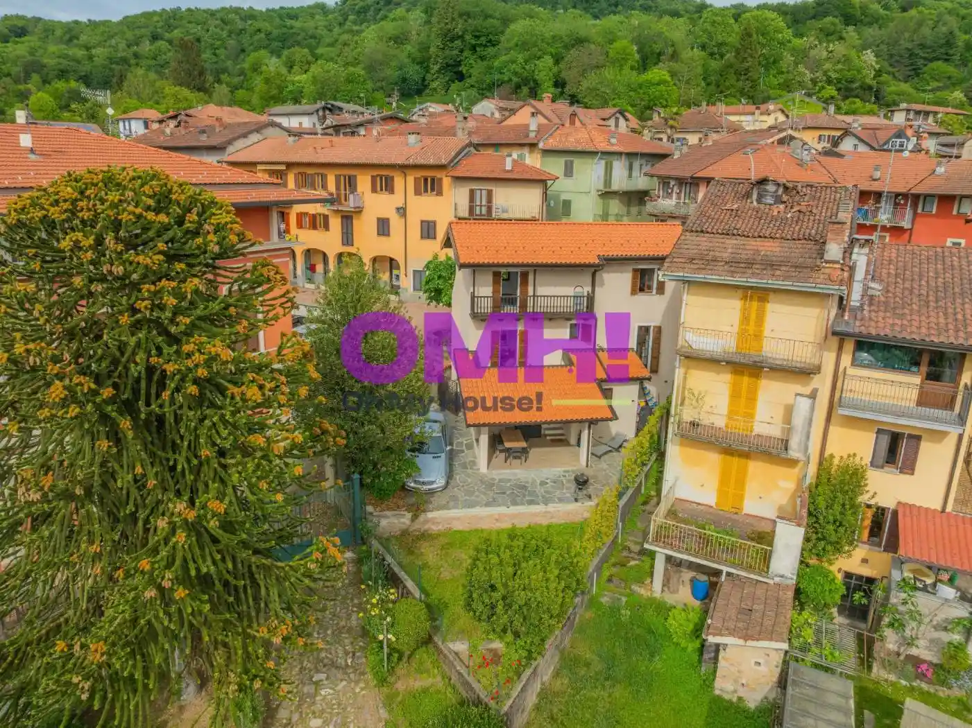 Villa in vendita a Bedero Valcuvia