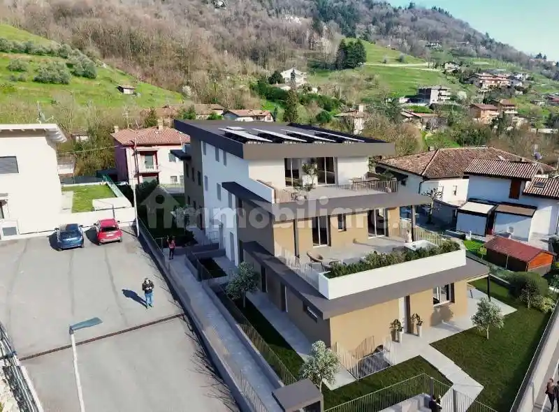 Appartamento in vendita a Alzano Lombardo
