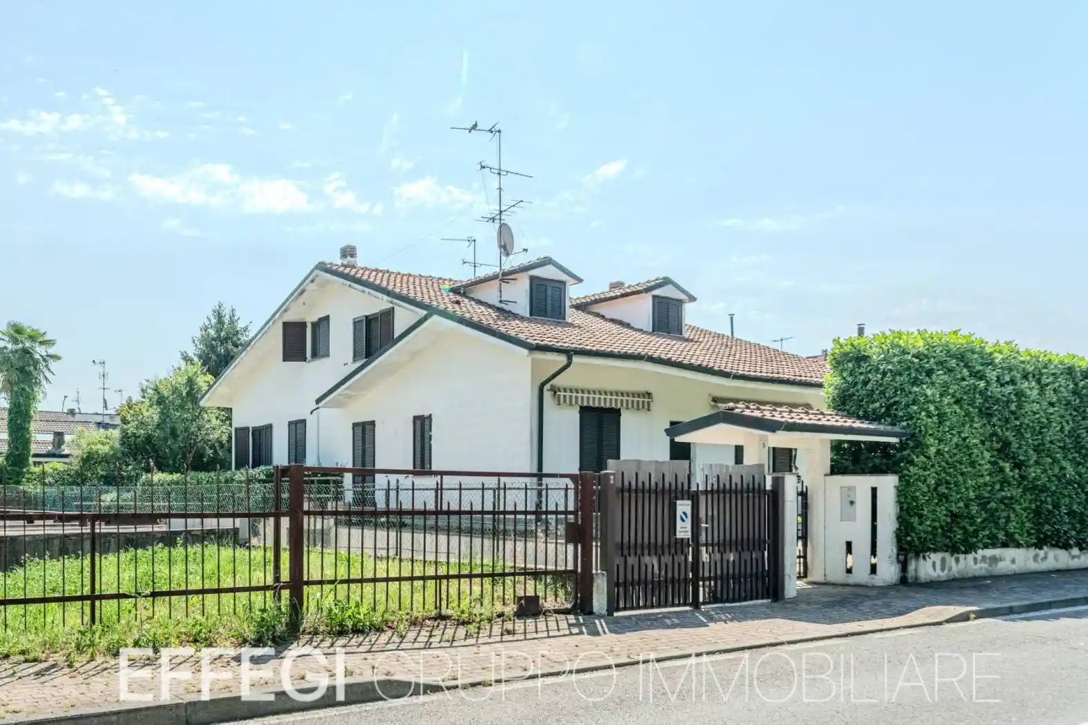 Villa in vendita a Rodano