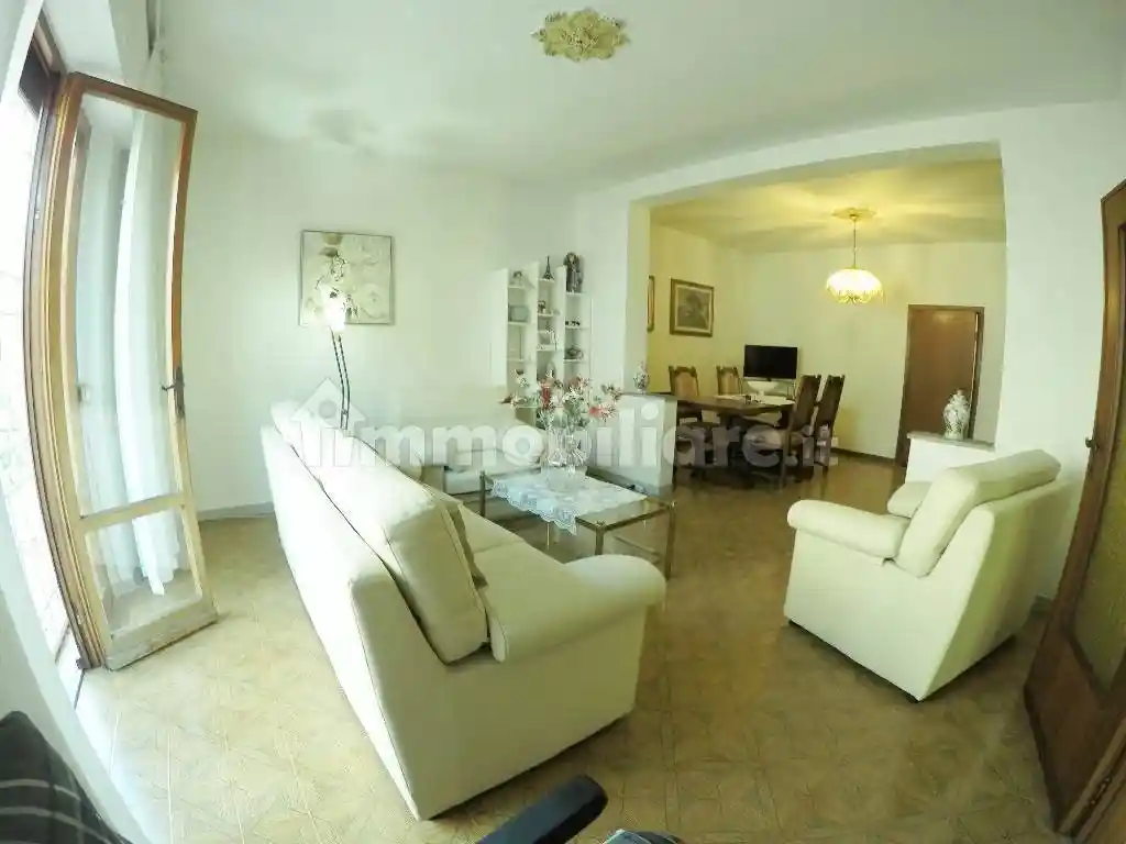 Casa indipendente in vendita a Carmignano