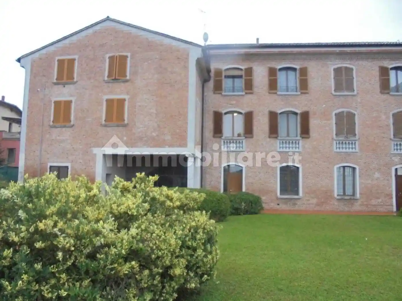 Appartamento in vendita a Castelvetro Piacentino