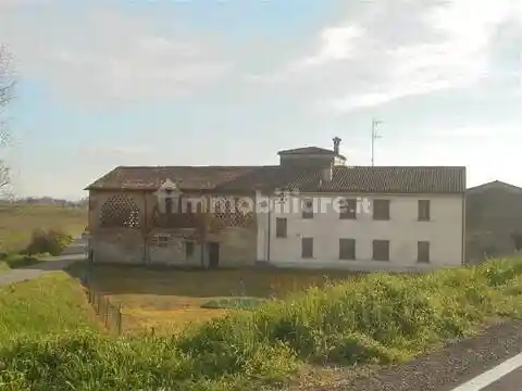 Rustico - Casale in vendita a Monticelli d'Ongina