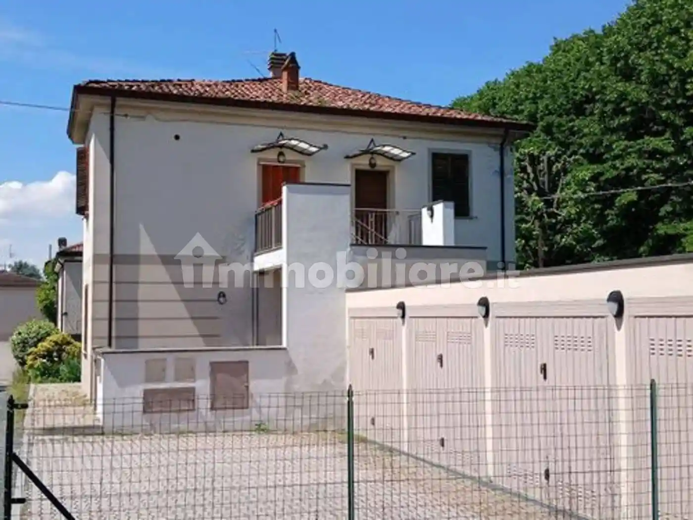 Appartamento in vendita a Castelvetro Piacentino