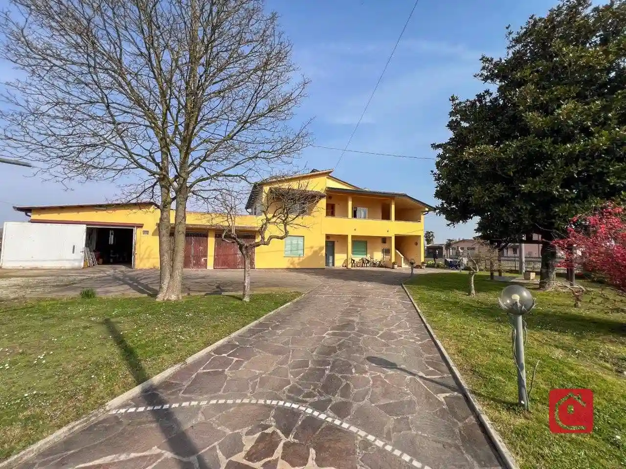 Villa - foto 2