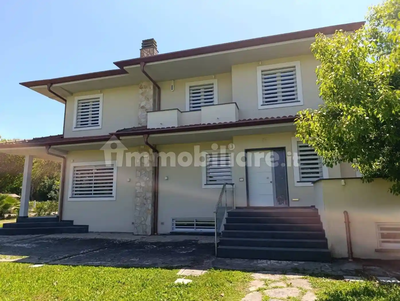 Villa in vendita a Latina