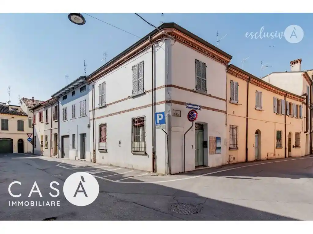 Rustico - Casale in vendita a Forlì