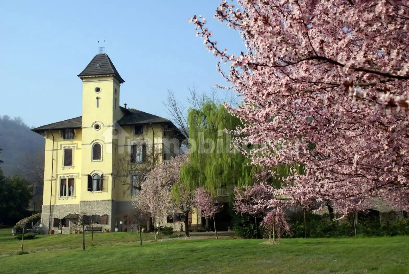 Villa in vendita a Serralunga di Crea