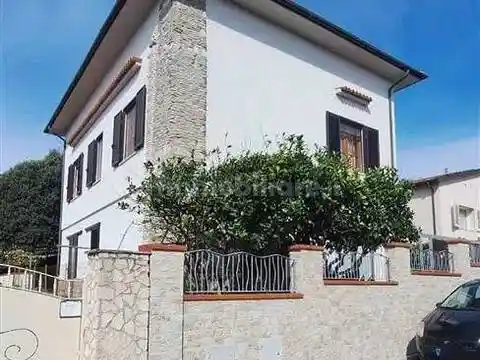 Villa in vendita a Rosignano Marittimo