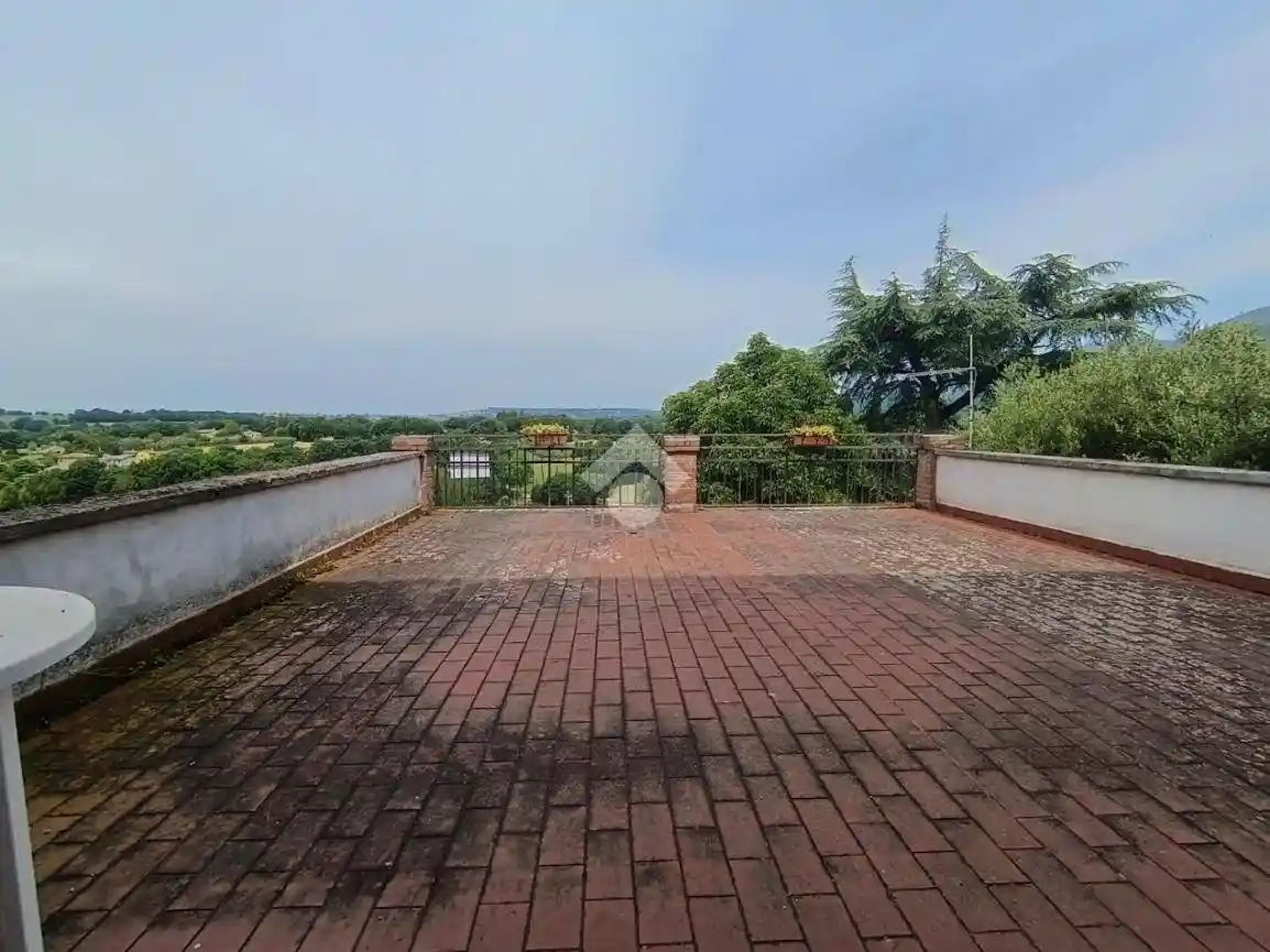 Casa indipendente in vendita a Massa Martana