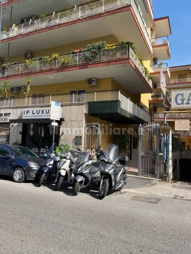 Appartamento in affitto a Napoli
