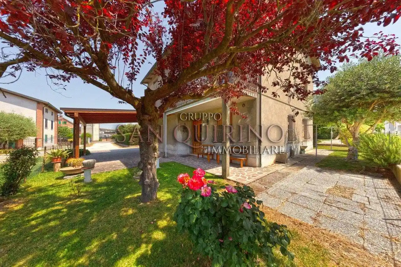 Villa in vendita a Guastalla