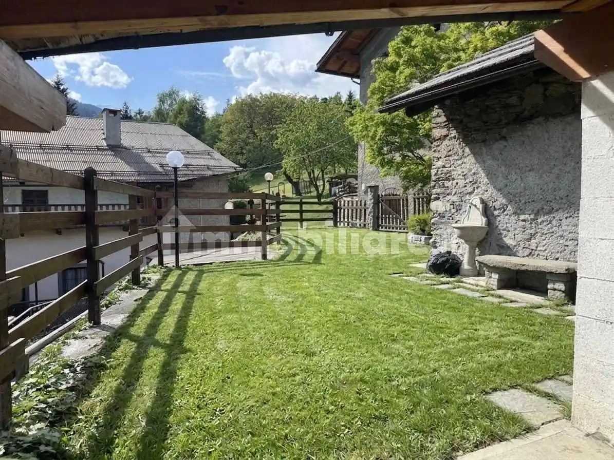 Casa indipendente in vendita a Oulx