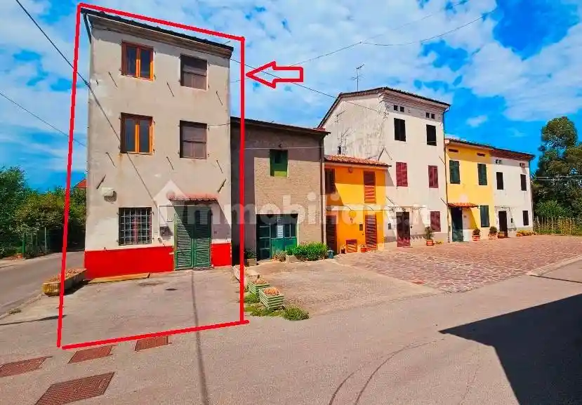 Casa indipendente in vendita a Lucca