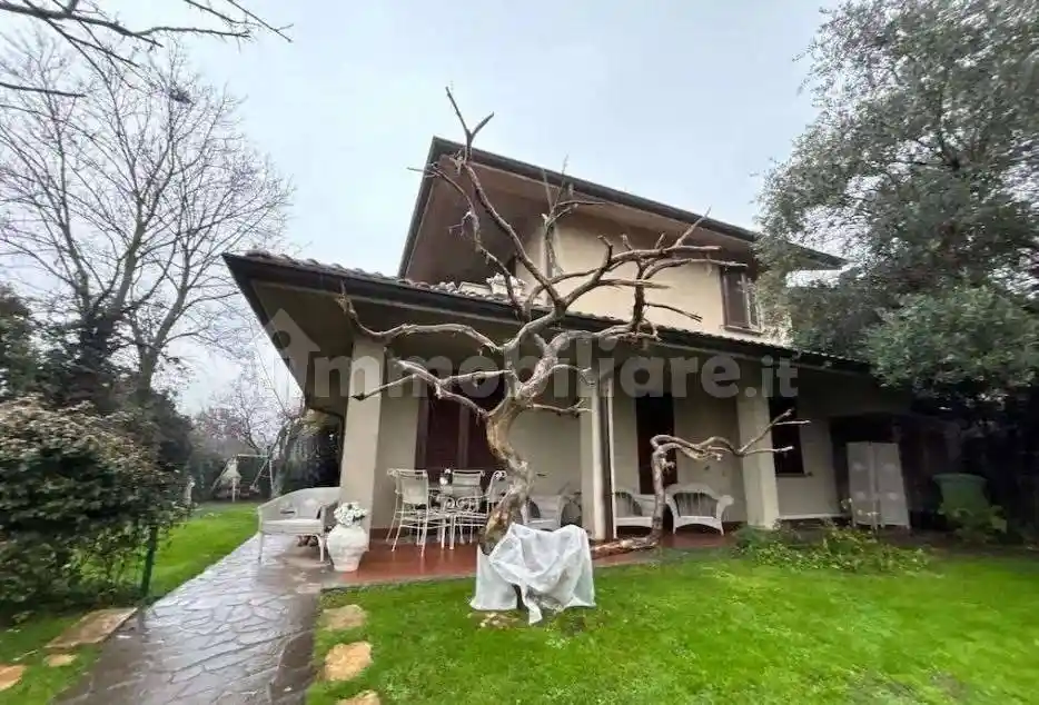 Villa in vendita a Agrate Brianza