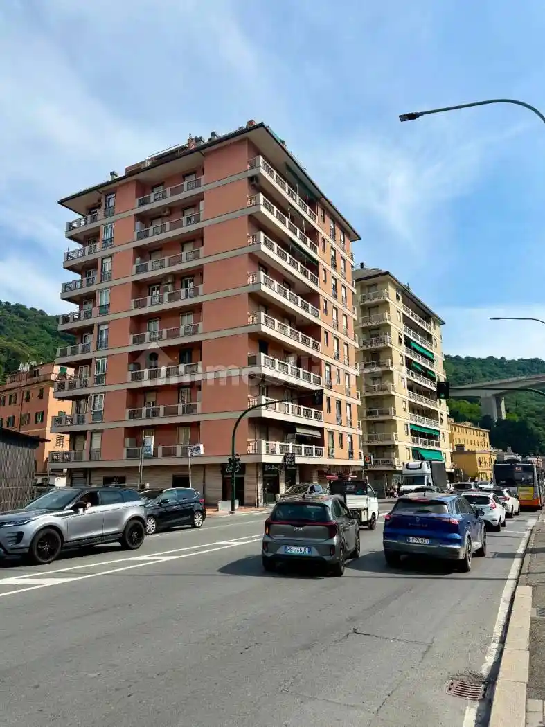 Appartamento in vendita a Genova