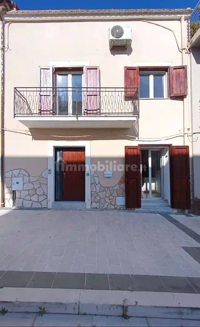 Casa indipendente in vendita a San Salvatore Telesino