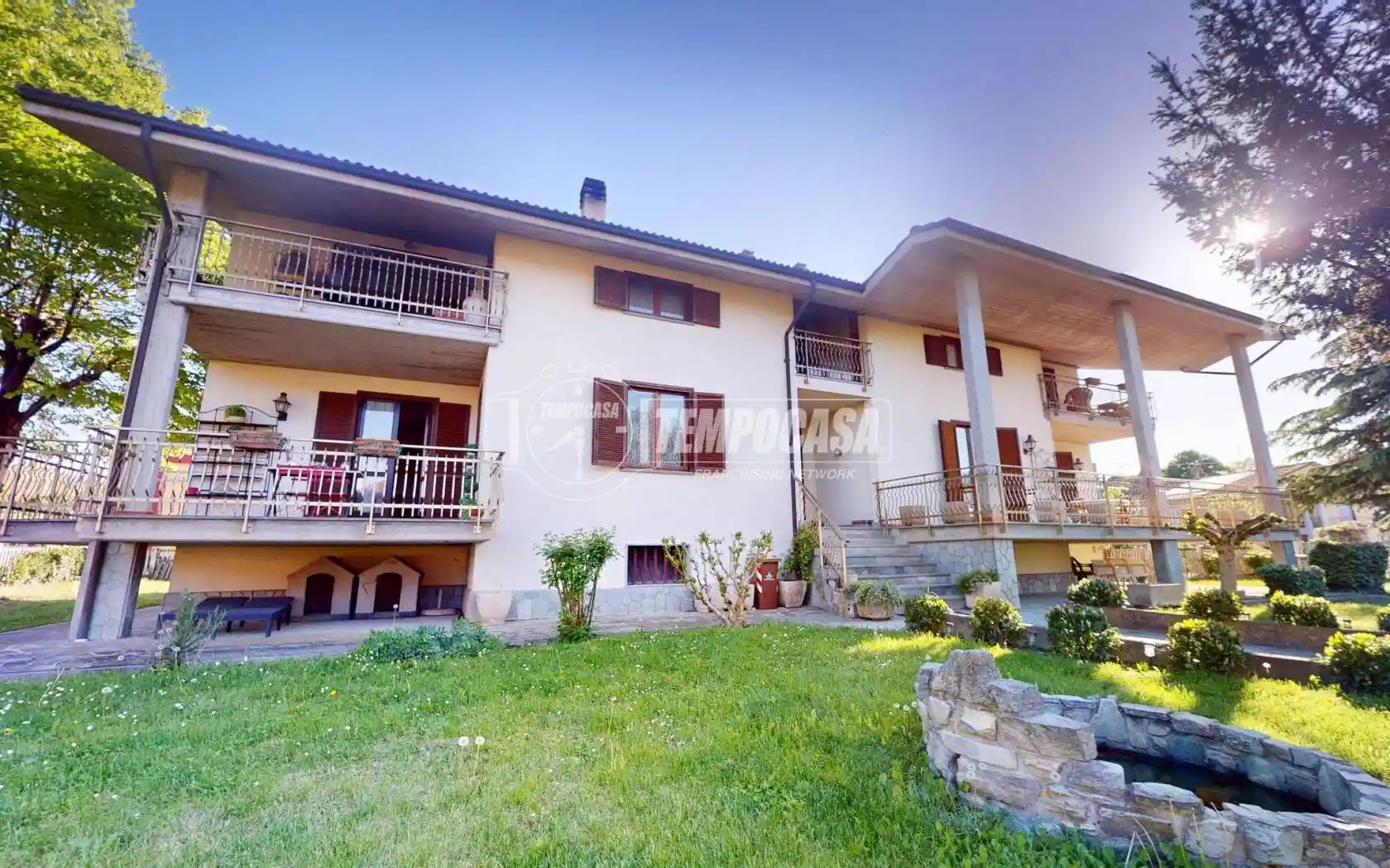 Casa indipendente in vendita a Monchiero