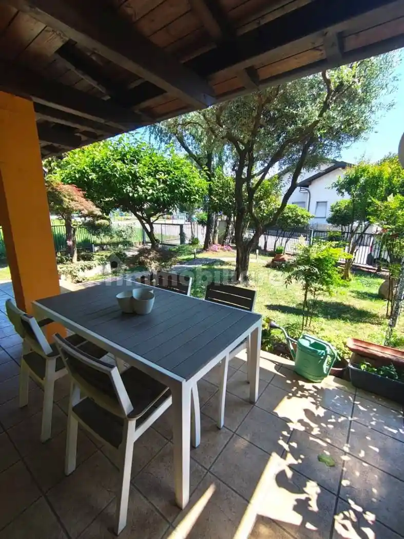 Appartamento in vendita a Gorla Maggiore