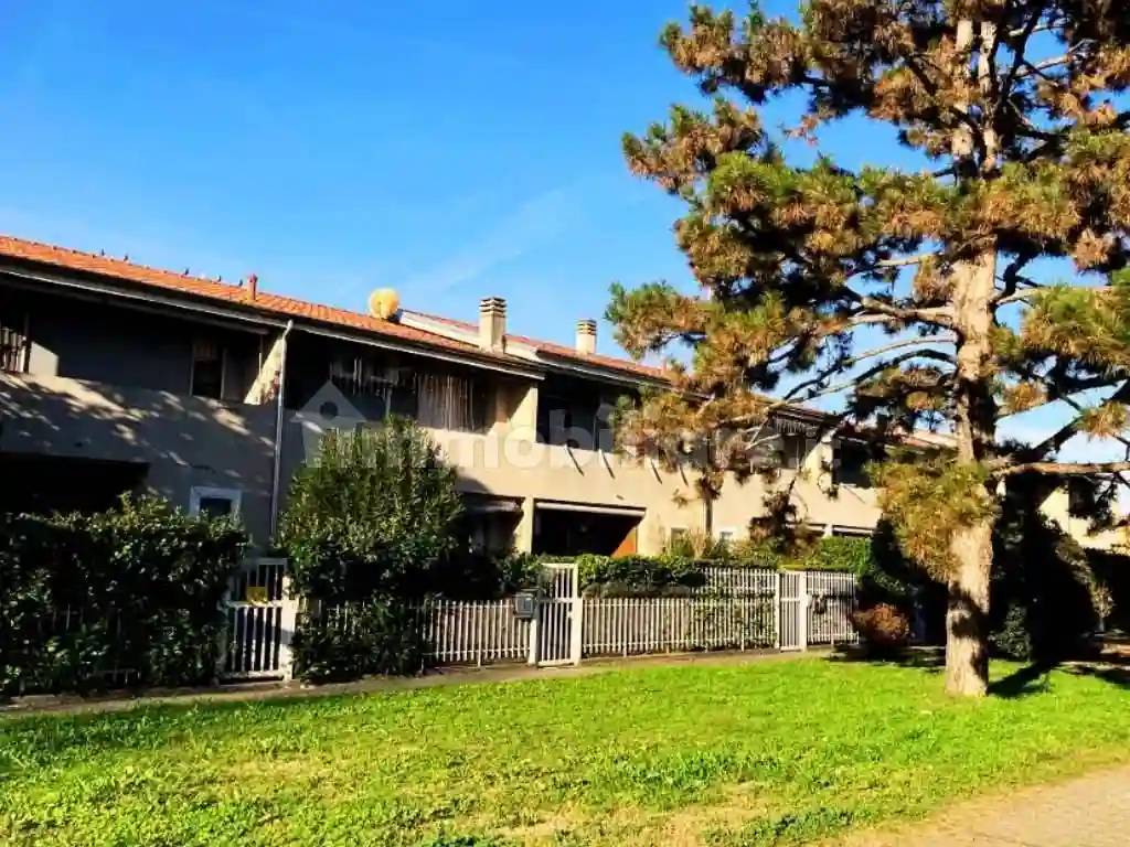 Villetta a schiera - foto 2