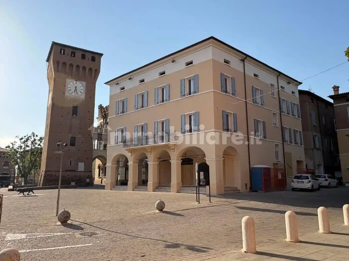 Palazzo - Edificio in vendita a Castelnuovo Rangone