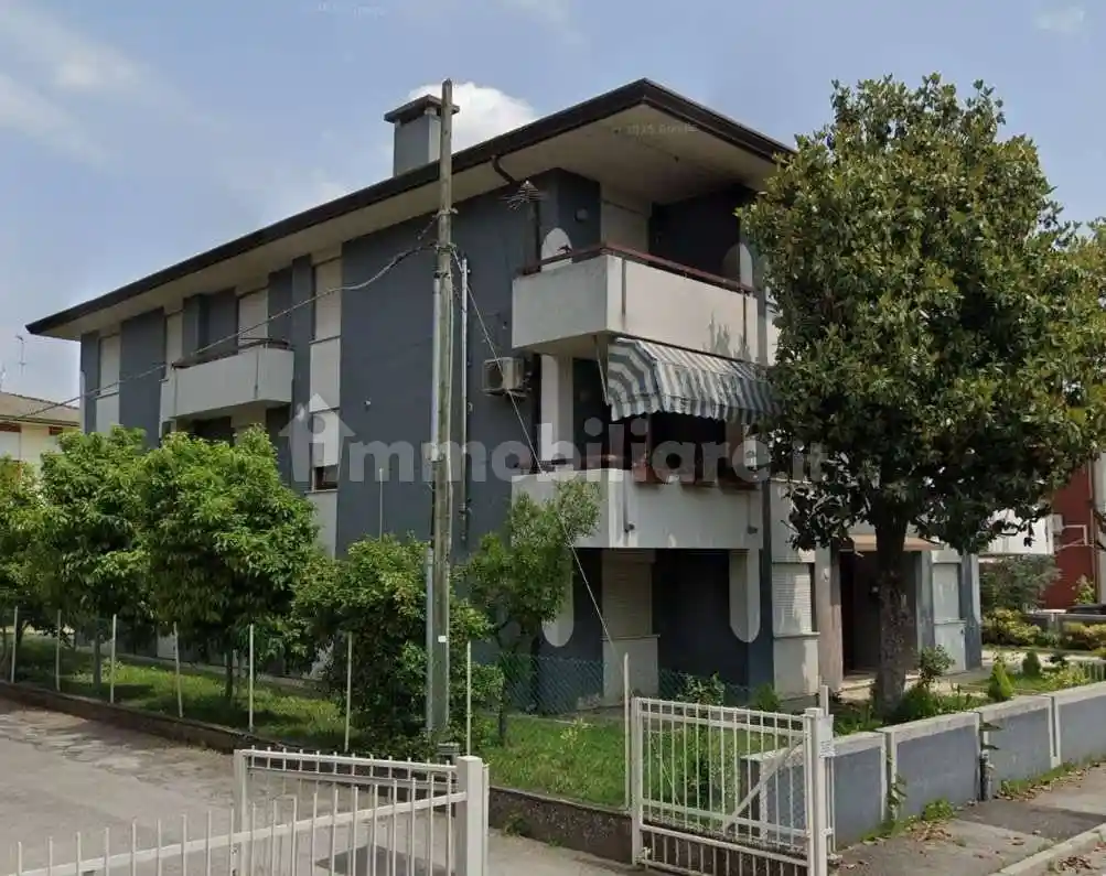 Appartamento in vendita a Trebaseleghe