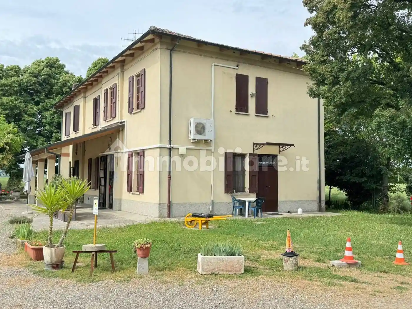 Villa in vendita a Calderara di Reno