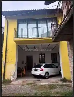 Appartamento in vendita a Sangiano