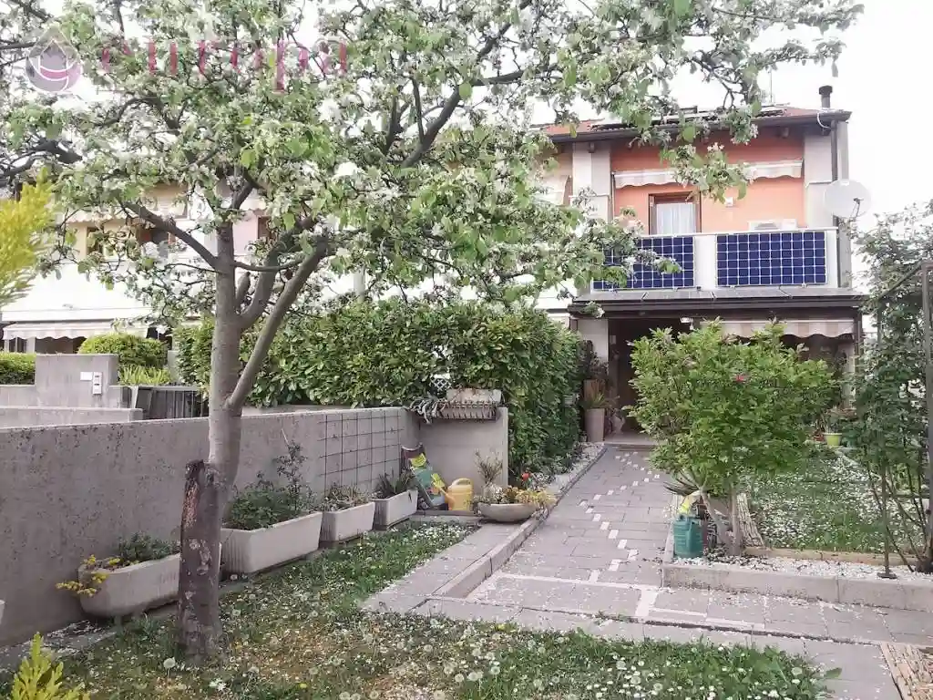 Villetta a schiera - foto 2