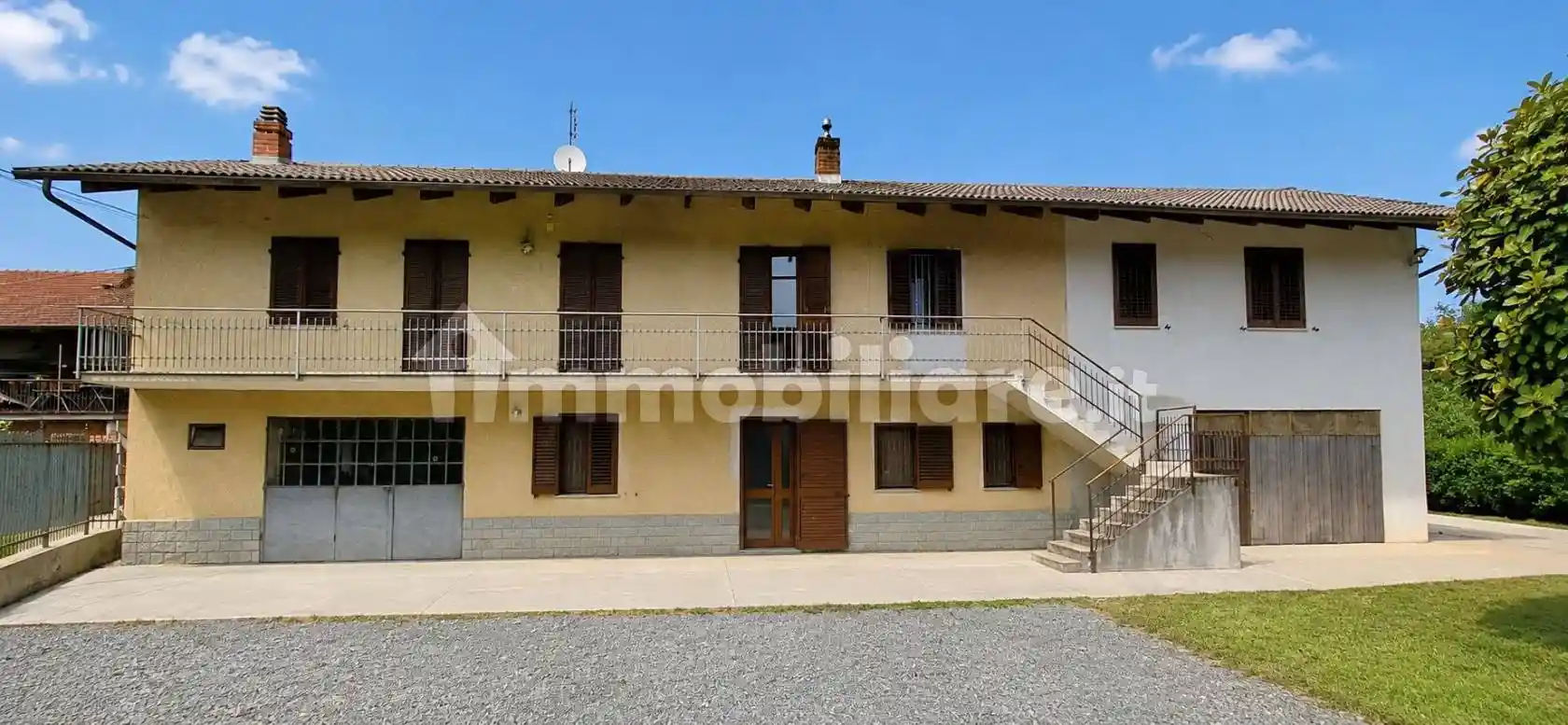 Villa in vendita a Piscina