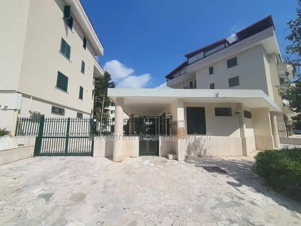 Appartamento in vendita a Caserta