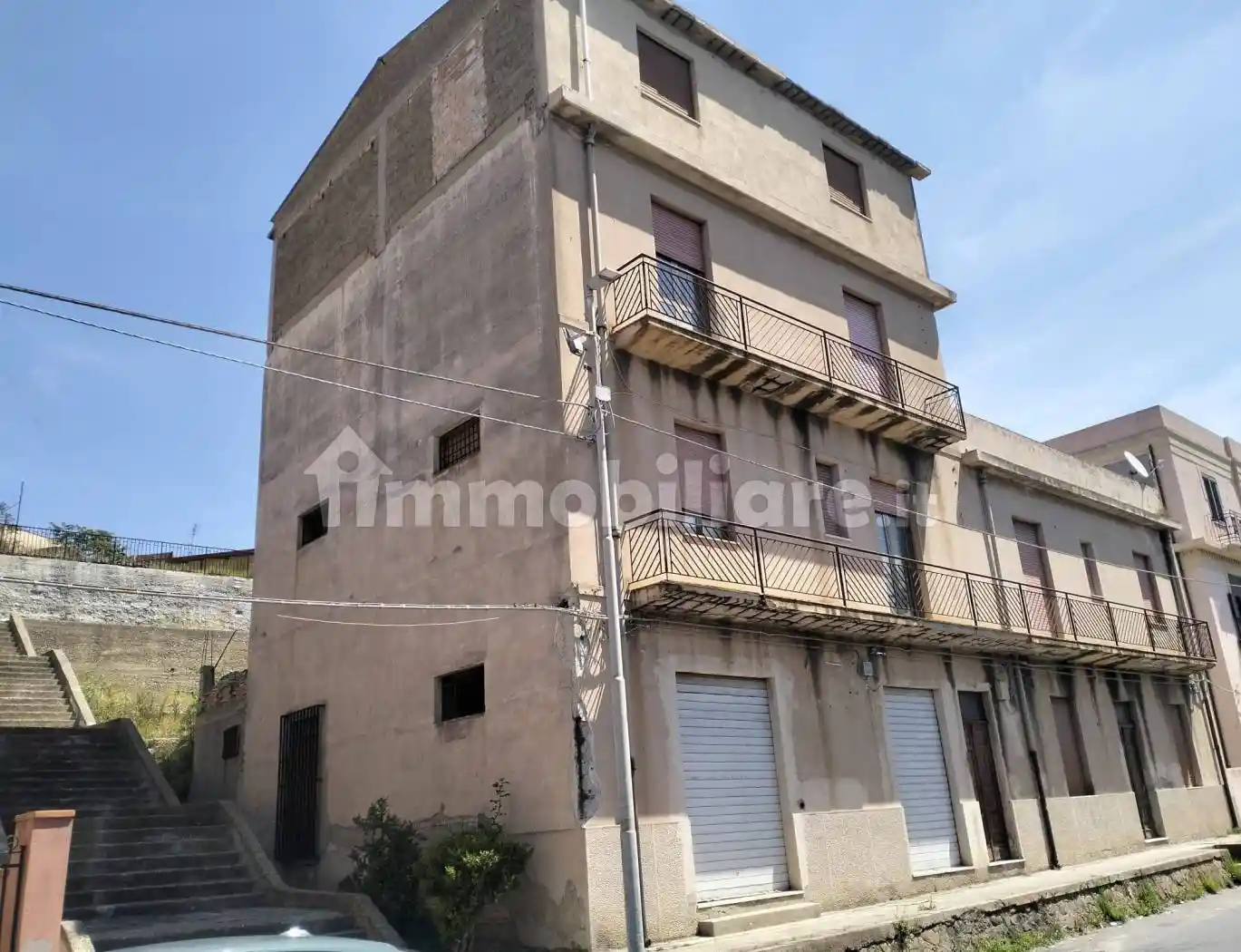 Palazzo - Edificio in vendita a Reggio Calabria