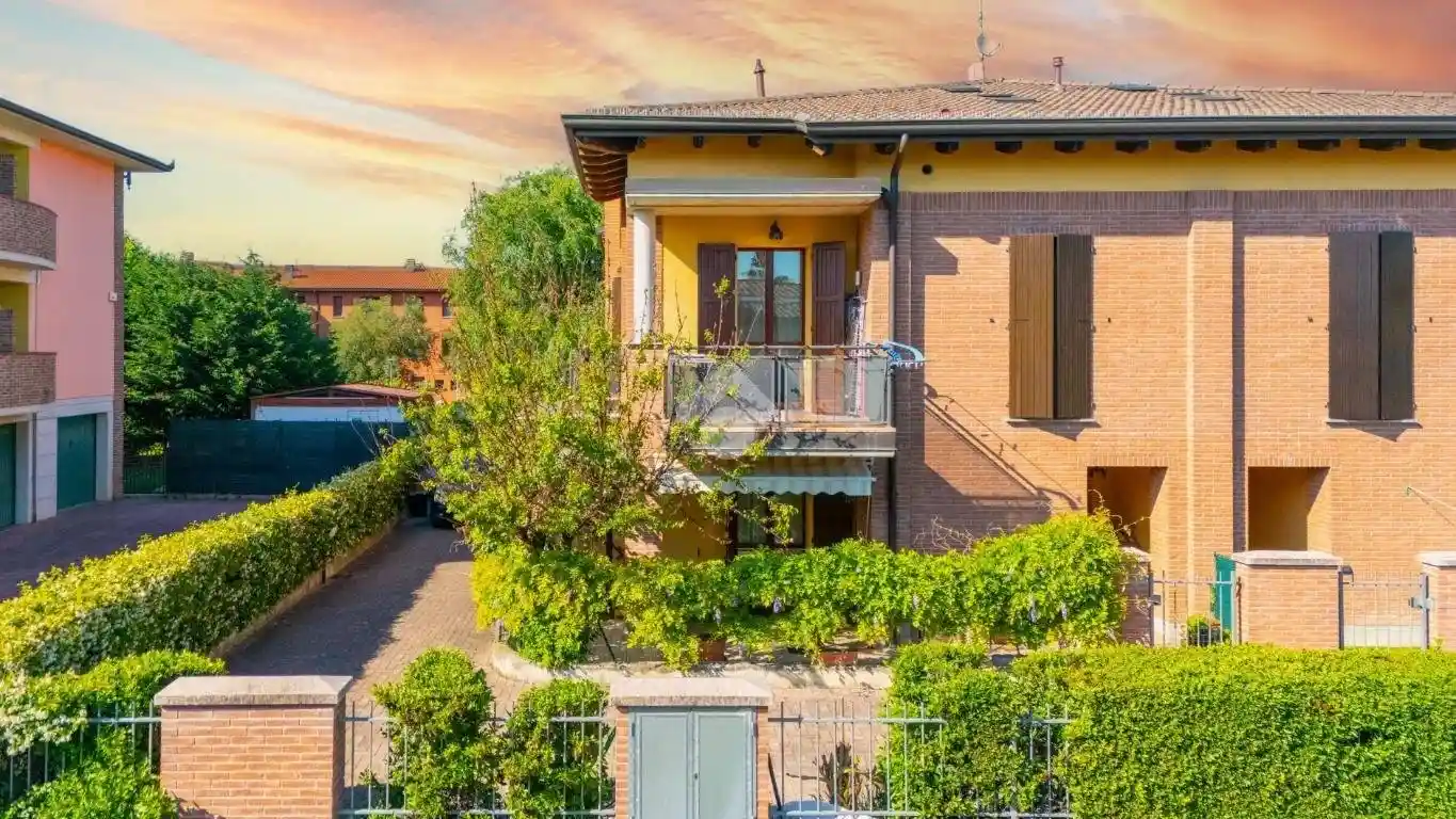 Villetta a schiera in vendita a Correggio