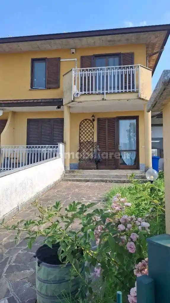 Villetta a schiera in vendita a Borgo San Giovanni