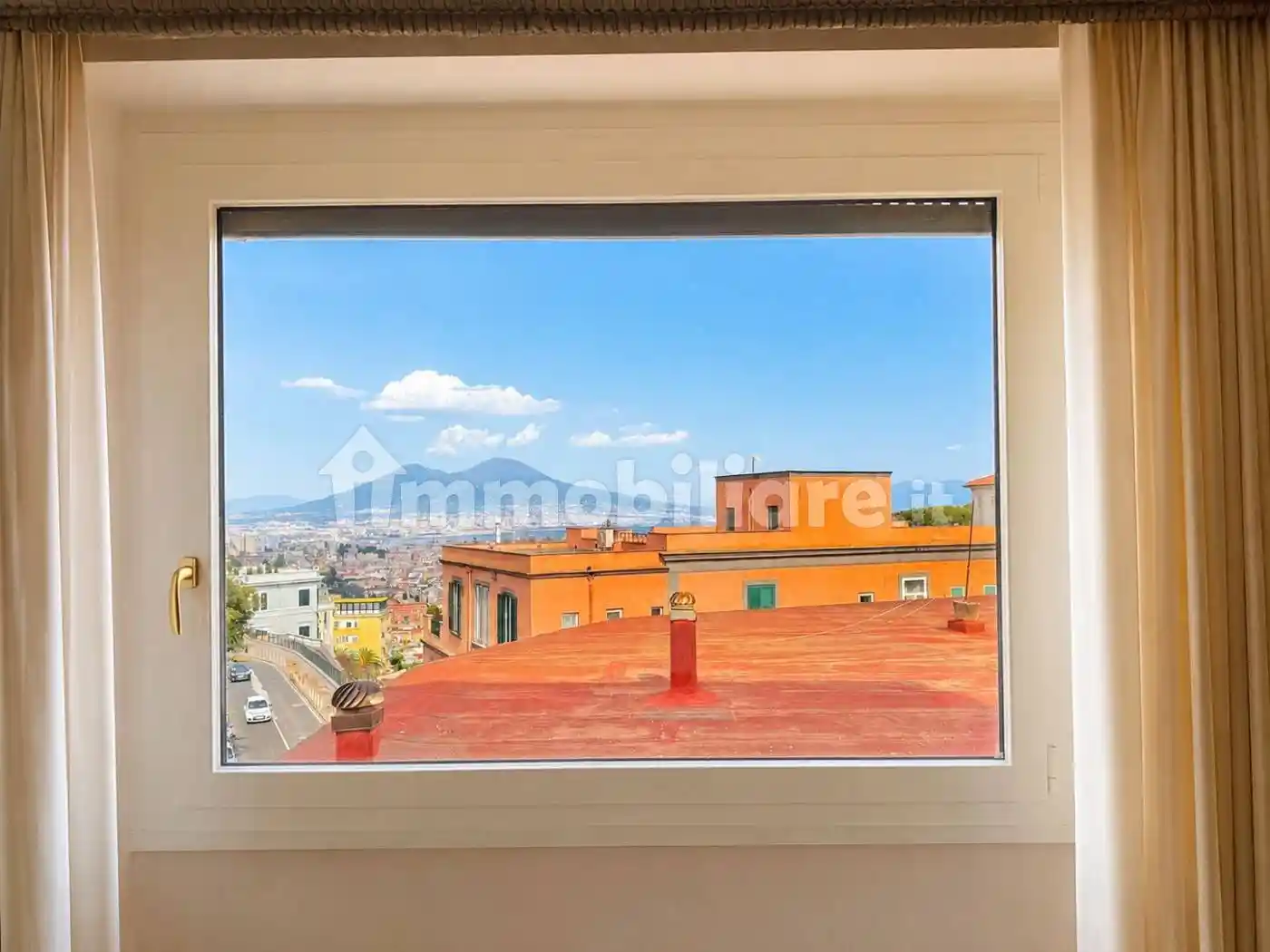 Appartamento in affitto a Napoli