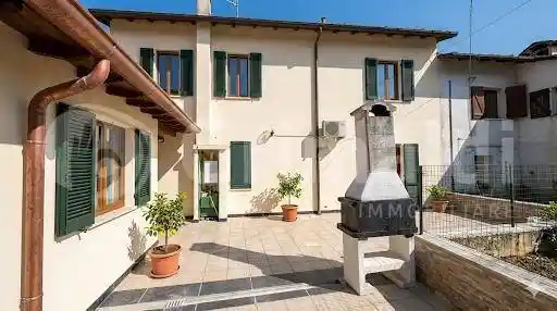 Appartamento in vendita a Beverino
