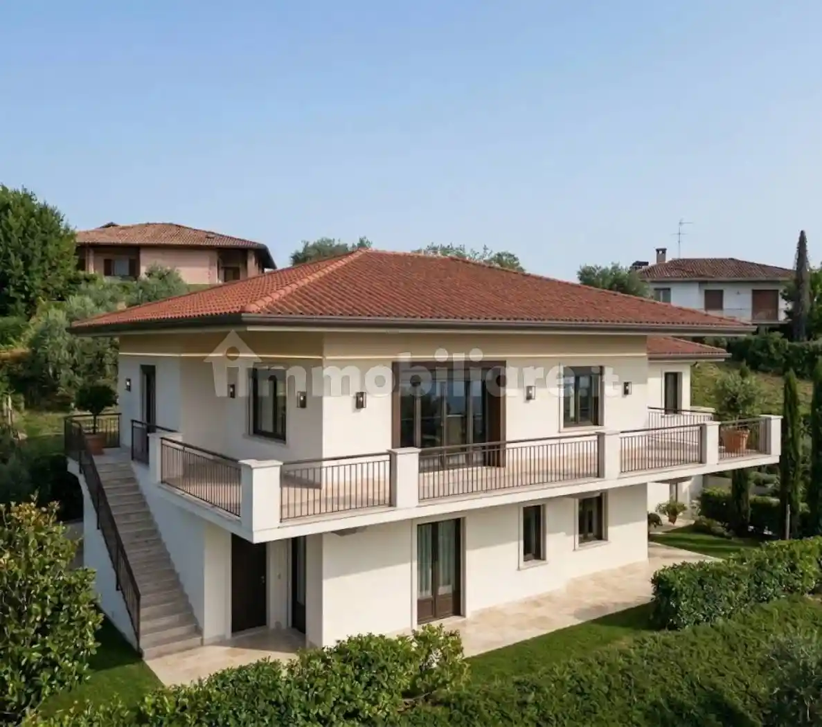 Villa in vendita a Lonato del Garda