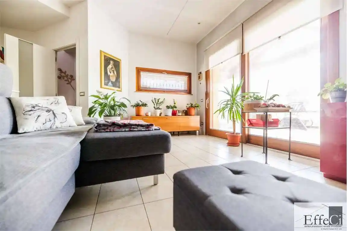 Villa in vendita a Besozzo