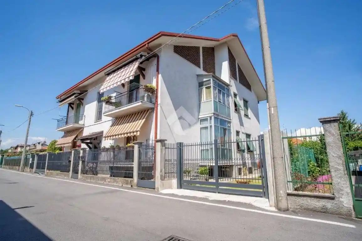 Appartamento in vendita a Sovico