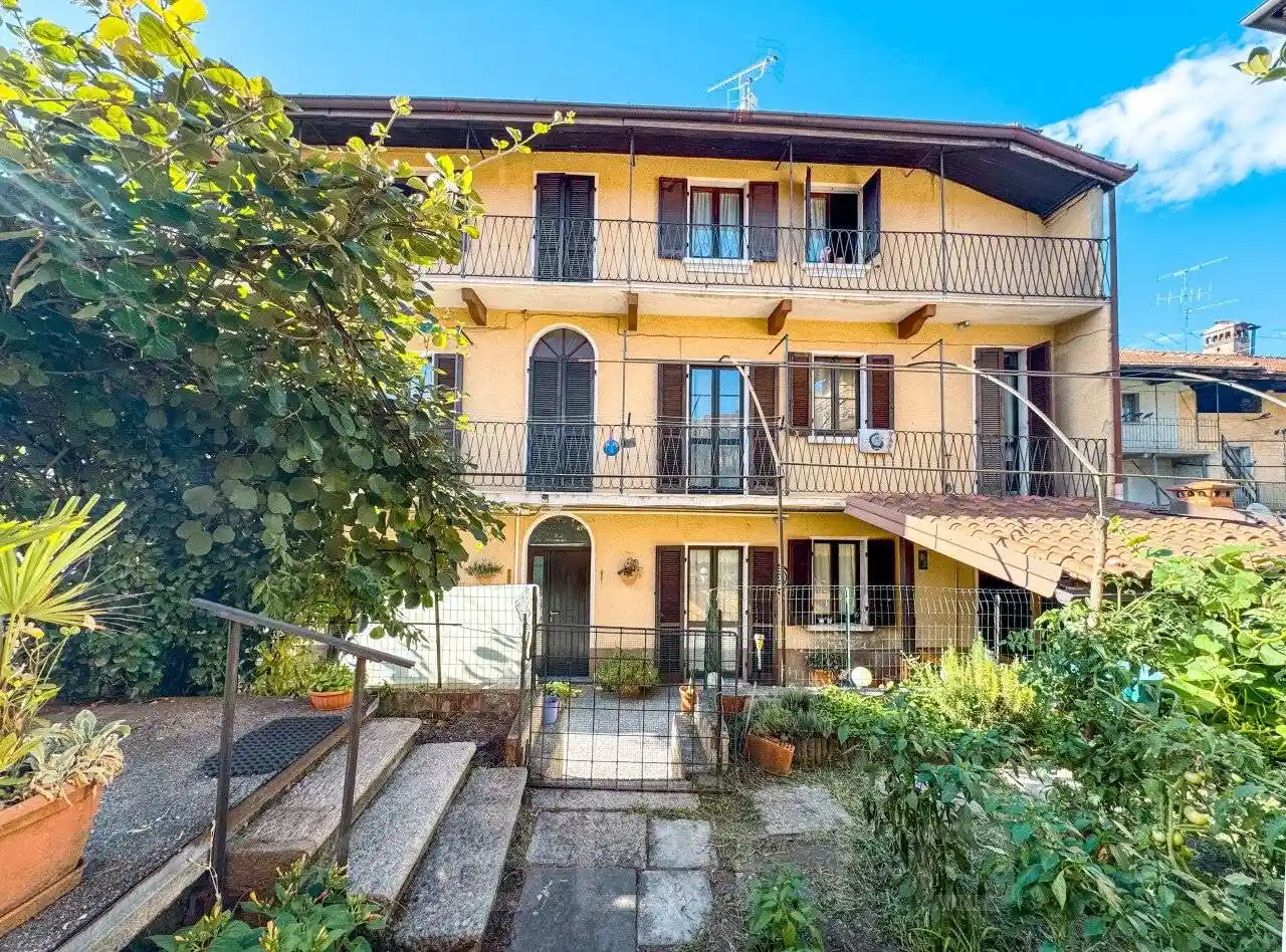 Villa in vendita a Gozzano