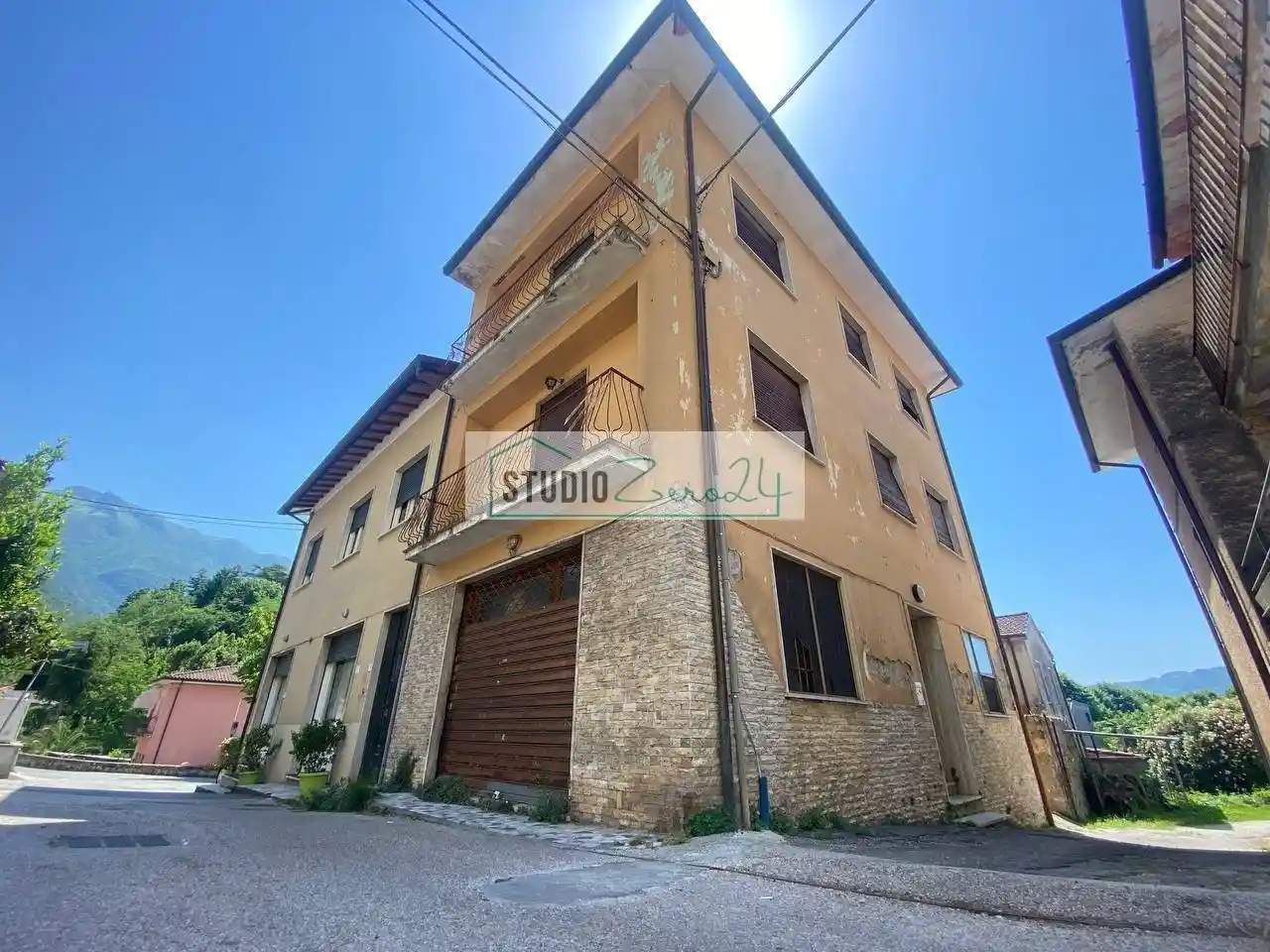 Casa indipendente in vendita a Camaiore
