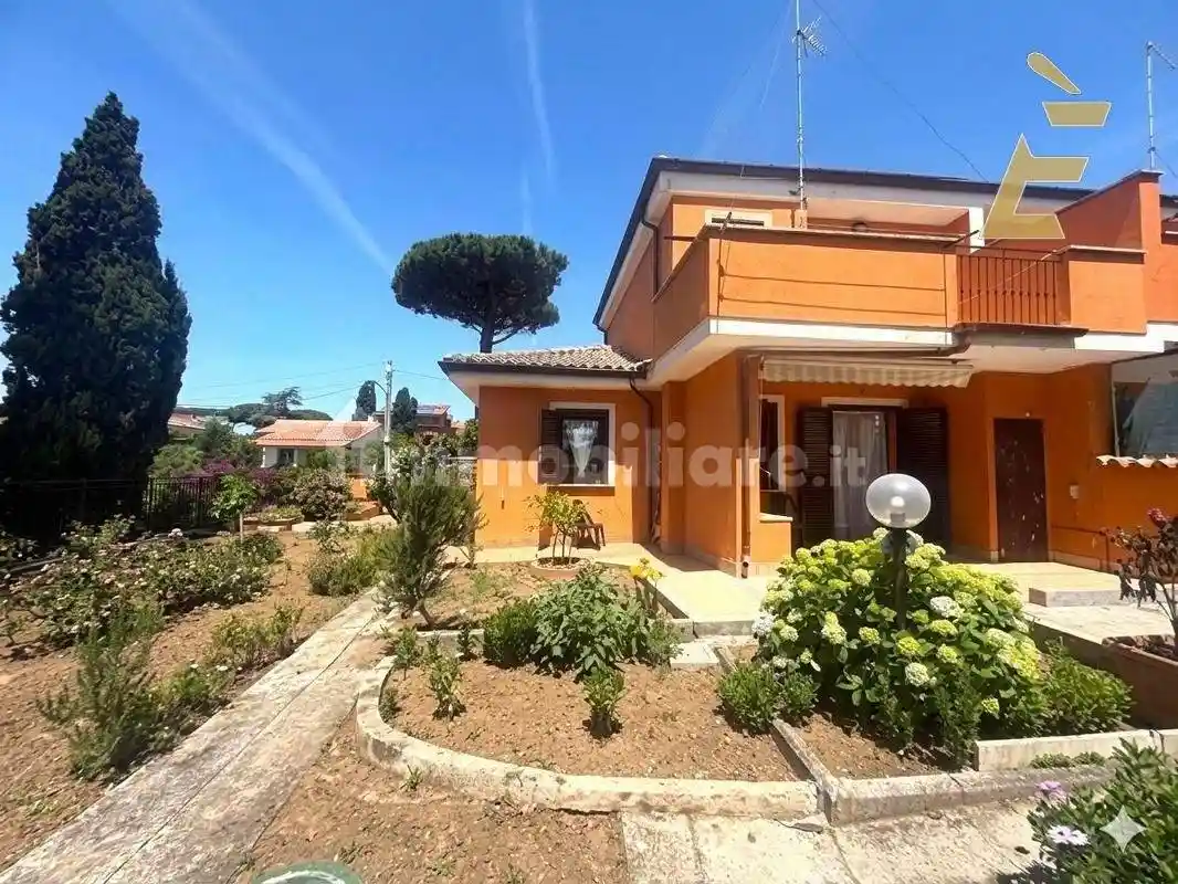 Villa in vendita a Anzio