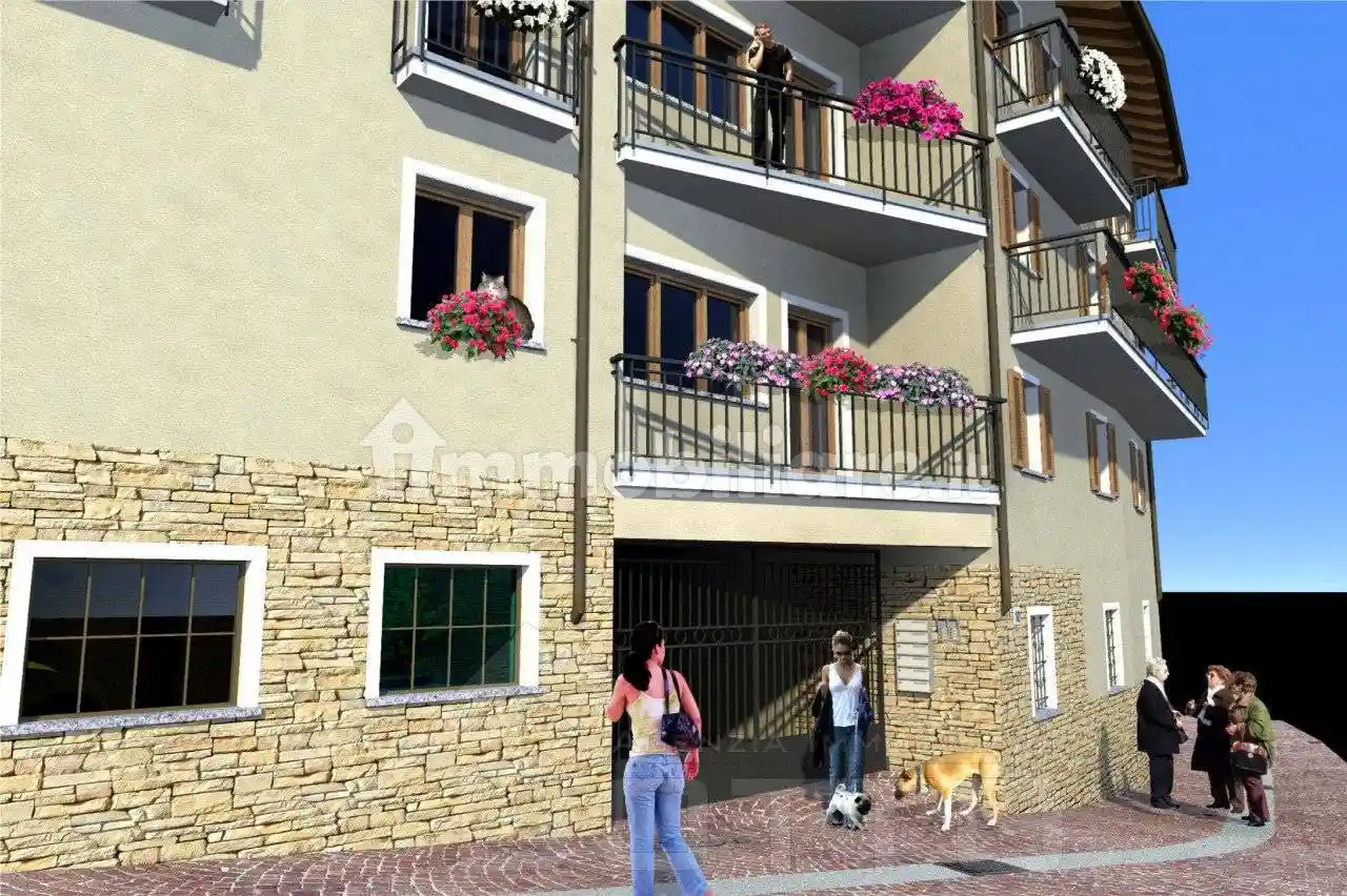 Appartamento in vendita a Nebbiuno