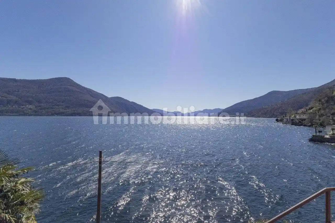 Appartamento in vendita a Cannobio