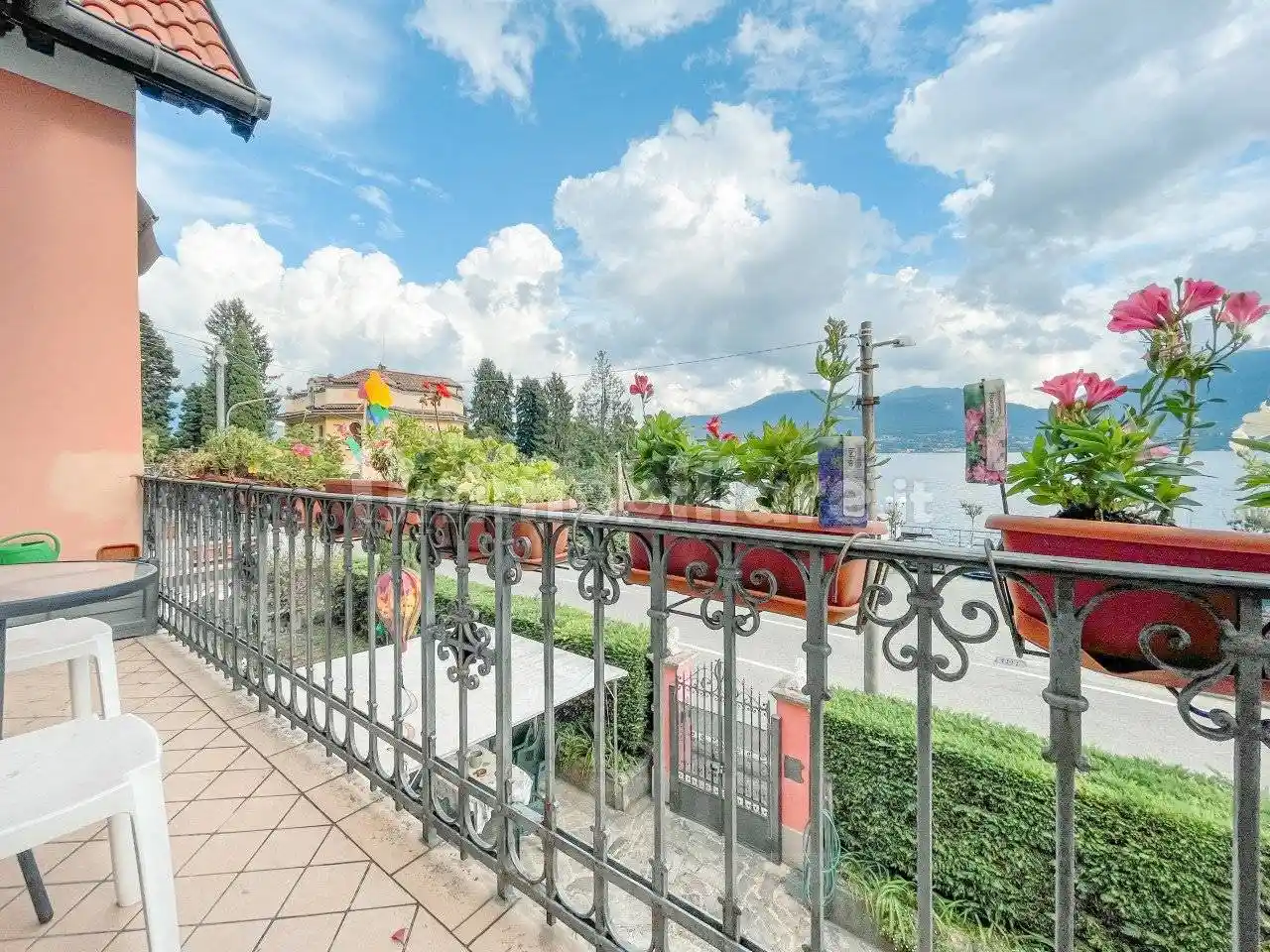 Villa in vendita a Oggebbio
